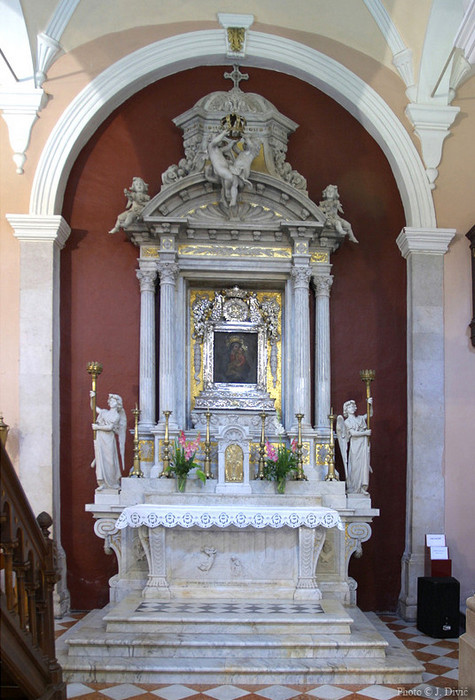 Oltar Gospe od Zdravlja